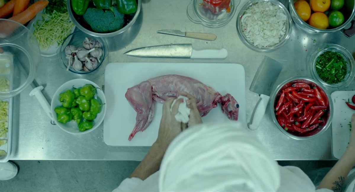 esqueletosgays's tweet image. O Animal Cordial (2017, Dir: Gabriela Amaral Almeida)