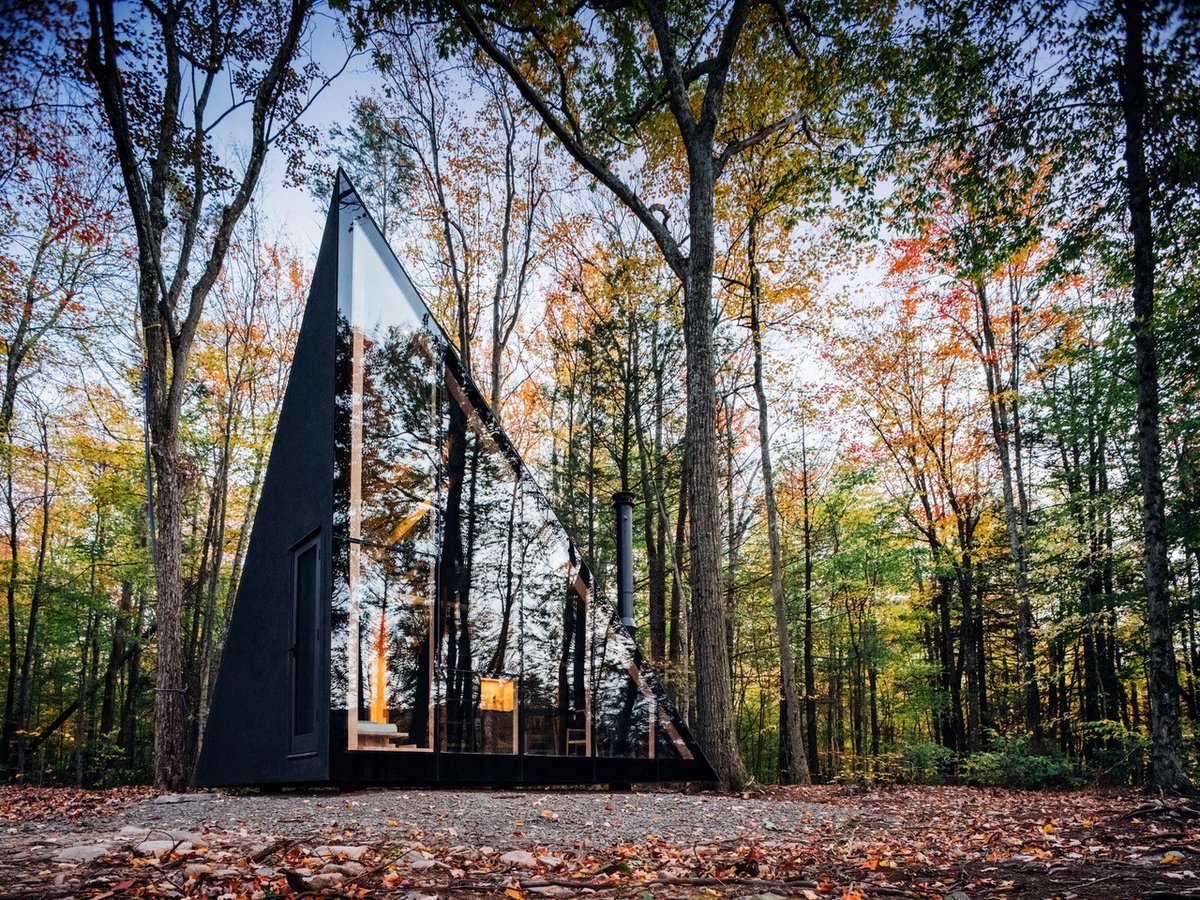 BIG-designed Klein cabin changes the way people can live around the world. Rooted in sustainable living and craftsmanship, Klein is assembled in modules on site primarily using certified materials and zero-waste production, easily creating a new space to live, work and play.