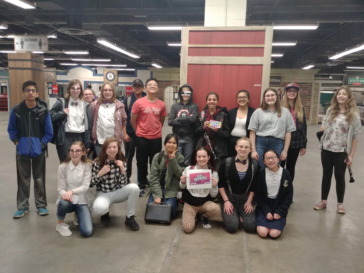 Calgary RoundUp Band tweet media