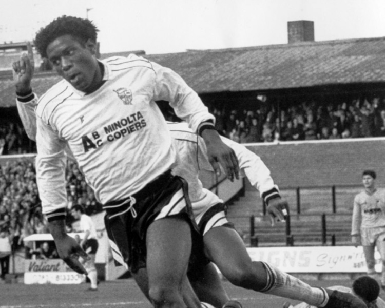 OfficialPVFC's tweet photo. ๐
| #OnThisDay
A strike from the legend that is Robbie Earle was the only goal of the game, as we won 1-0 at @crewealexfc in 1986! โ
#PVFC โซ๏ธโช๏ธ https://t.co/IBxM5x0XdC