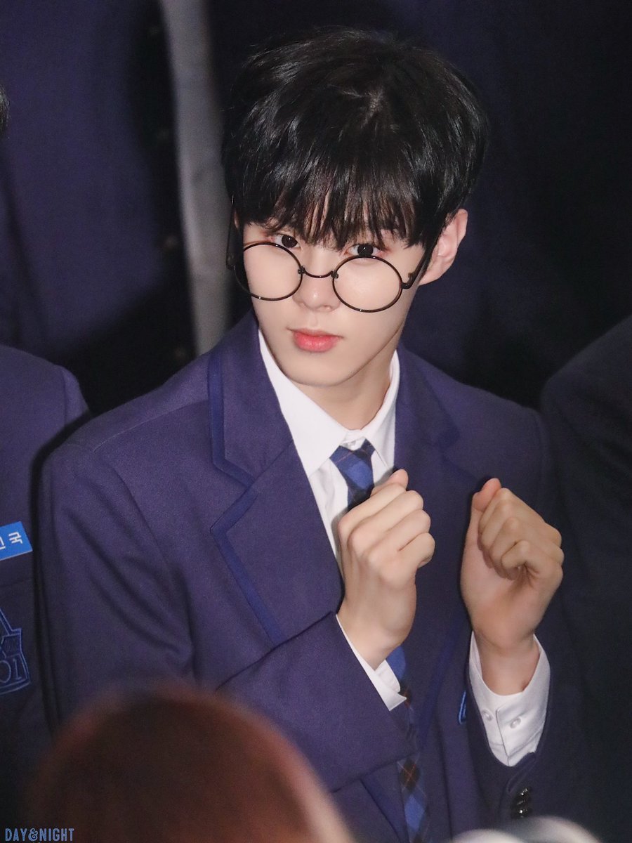 Dayandnight0201's tweet photo. 🥺
 #김우석 #우석
 #KIMWOOSEOK #WOOSEOK https://t.co/MYBSaKhI1w