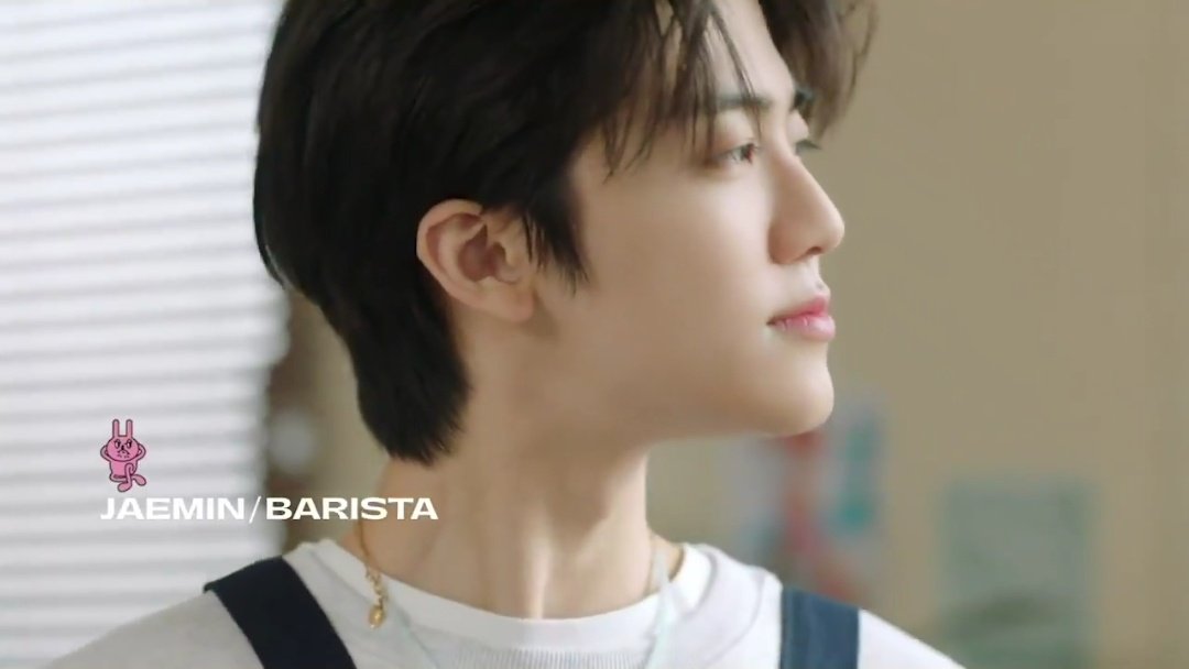 nanadoongifess's tweet photo. BARISTA JAEMIN GANTENG BANGET AAAAAAAA https://t.co/Lav8Gn9Tfr