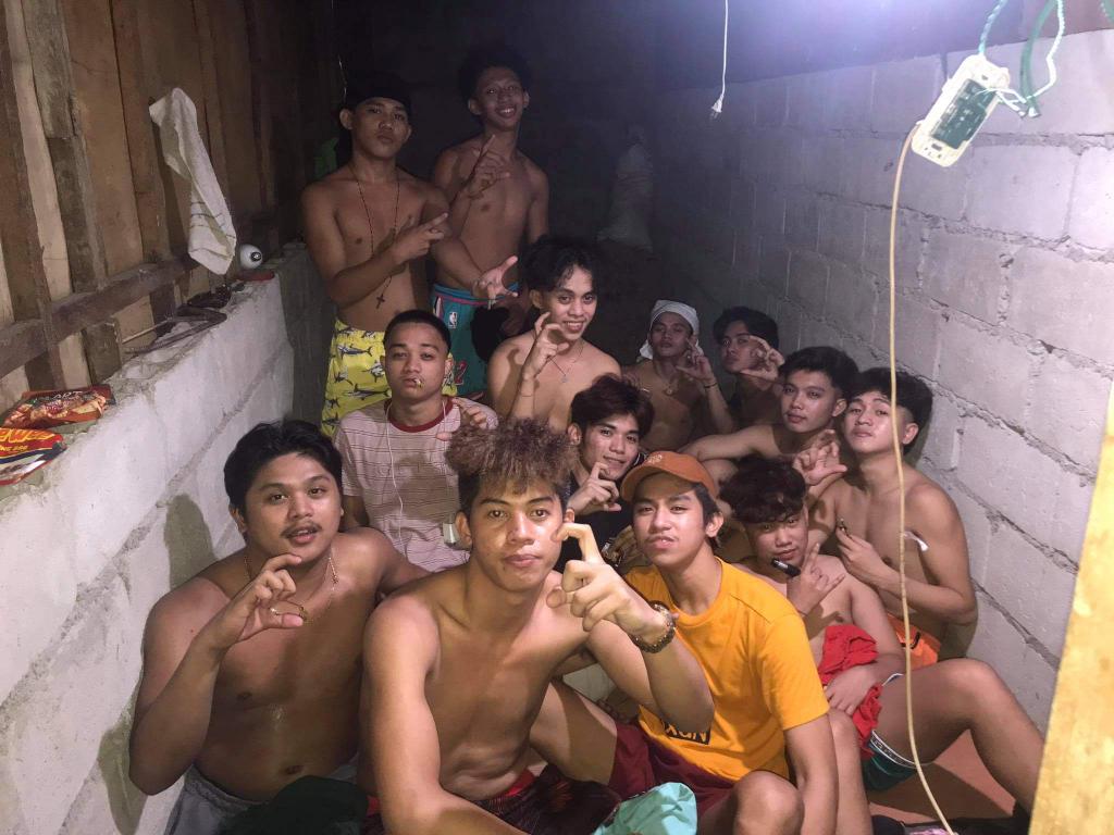 superpaca1's tweet photo. Kami muna🍻 https://t.co/8xoczJmqXC