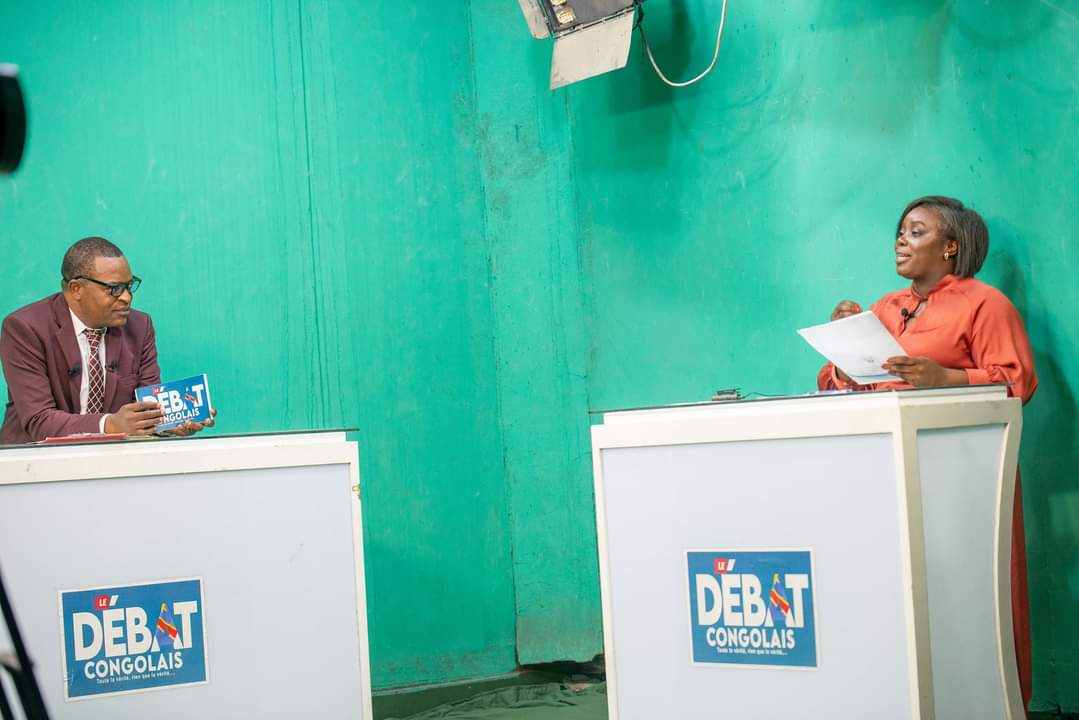 lchouna's tweet photo. Retour en images sur les coulisses de l'émission, "Le Débat congolais" autour du thème: "Corruption et Bonne Gouvernance". 
#DébatTv #DirCom #PP 
#APLC #APLCR
#LaCultureDelIntégrité https://t.co/XswTd2H2cy