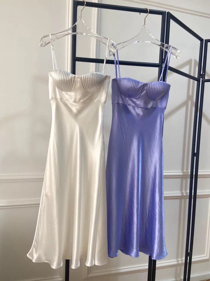 SHESFARROUT's tweet photo. Satin Pearl dresses https://t.co/h7Fyhuk6Fu