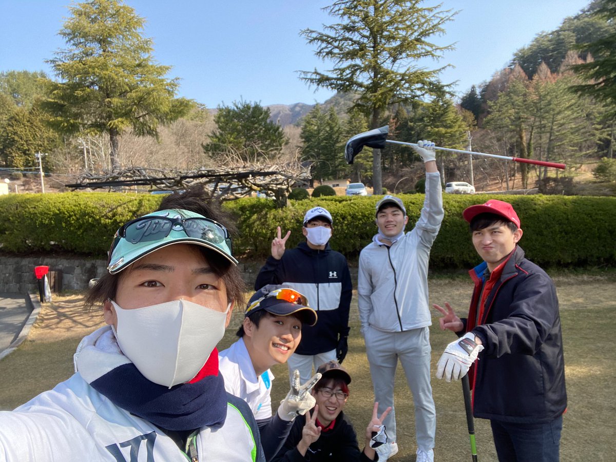 ehimemedgolf's tweet photo. 新入生！一緒にゴルフしましょう❗️
#春から愛大 
#春から愛媛大学
#春から愛媛大学医学部
#新歓できんけど部員募集中 https://t.co/6Df4MH36Vc