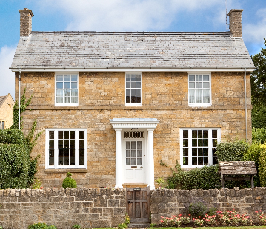 SilverTreeWD1's tweet image. Improve your curb appeal with new windows and doors. Here are some ideas on what you can achieve simply by upgrading. Give us a call for a no obligation, contact free quote on 01279 883292 or info@silvertreewindowsanddoors.co.uk #hertfordshire #essex #britishsummertime