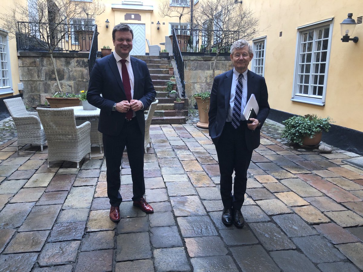 Bra besök och diskussioner Fortsätter imorgon 🇫🇮🇸🇪⁦<a href="/VilleSkinnari/">Ville Skinnari</a>⁩ och ⁦<a href="/FINSVEChamber/">Finsve</a>⁩ ⁦<a href="/teamfinlandfi/">Team Finland</a>⁩ ⁦<a href="/FinAmbSthlm/">Finlands ambassad</a>⁩