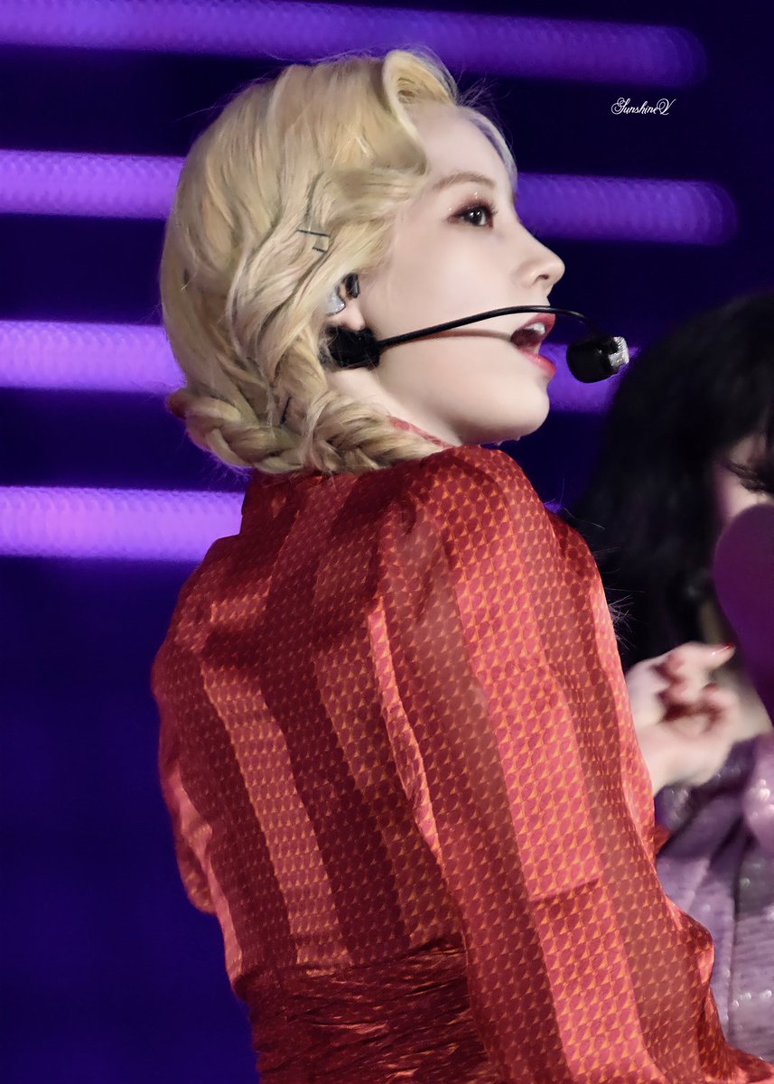 _sunshineV's tweet photo. 191225 가요대전 

#다현 #DAHYUN #TWICE @JYPETWICE https://t.co/Wjv9IQ9ZF7