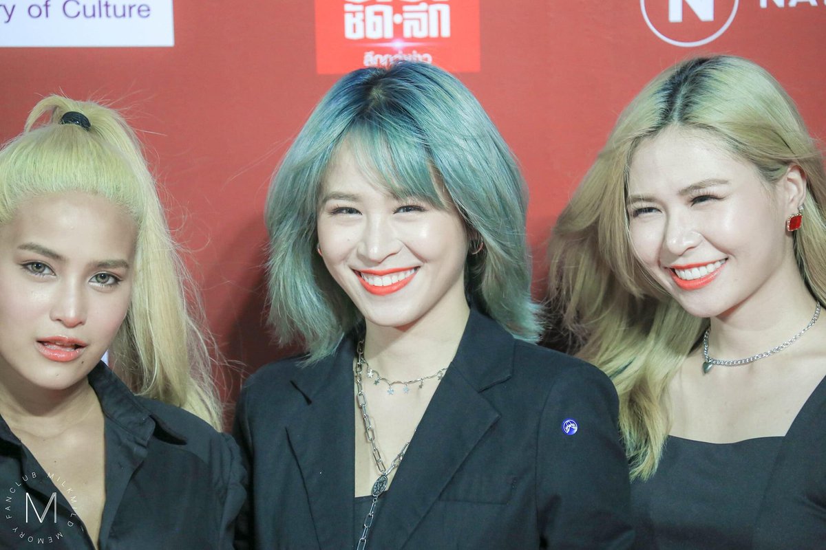 milkmildmemory's tweet photo. Thankyou Mild Milk @ #คมชัดลึกอวอร์ดครั้งที่17 30.03.2021 😊💕

#Tpop #thaipop #sistorys #nigaogirls https://t.co/YKxCATndOi
