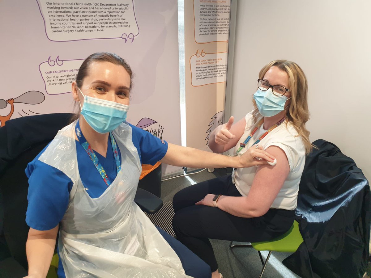 AlderHey's tweet photo. Our Director of HR Melissa received the very last dose of the #COVID19 vaccine at Alder Hey today 💉🏥 Melissa said: “I’m delighted to have had it and feel like this is the next step to freedom. Thank you to the brilliant vaccine team!” #WellnessWednesday #brighterfuture https://t.co/0faRD7FB1Z