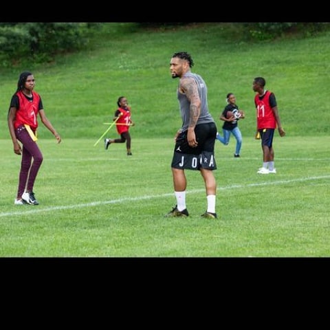 BBMPROGRAMDC's tweet photo. With great friends and partners we will continue to give the youth Education &amp; Sports. 

@joehaden2 @1strongallgreat_ @HadenSports @DC_Housing @NFLPA

Visual story by @cherissmay

#buildinglives https://t.co/mrjKXFhMKR