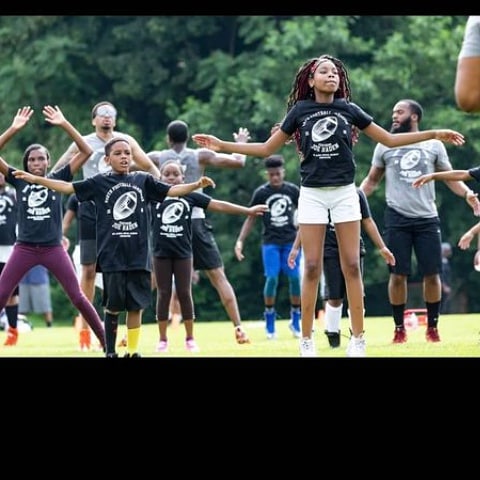 BBMPROGRAMDC's tweet photo. With great friends and partners we will continue to give the youth Education &amp; Sports. 

@joehaden2 @1strongallgreat_ @HadenSports @DC_Housing @NFLPA

Visual story by @cherissmay

#buildinglives https://t.co/mrjKXFhMKR