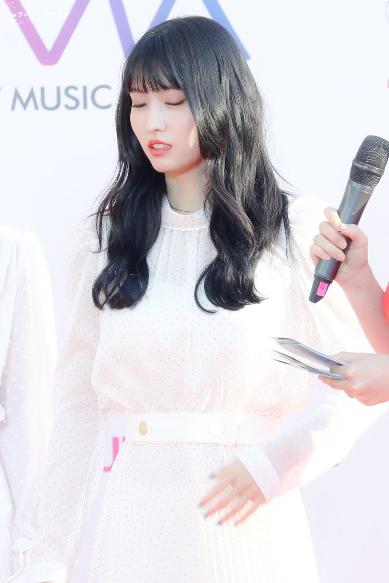 jaz_lyn9's tweet photo. 210401 April Fools Day 

Eyes Wide Close--Momo 

#TWICE #ONCE #MOMO
#AprilFoolsDay https://t.co/2hZGhB5eGw