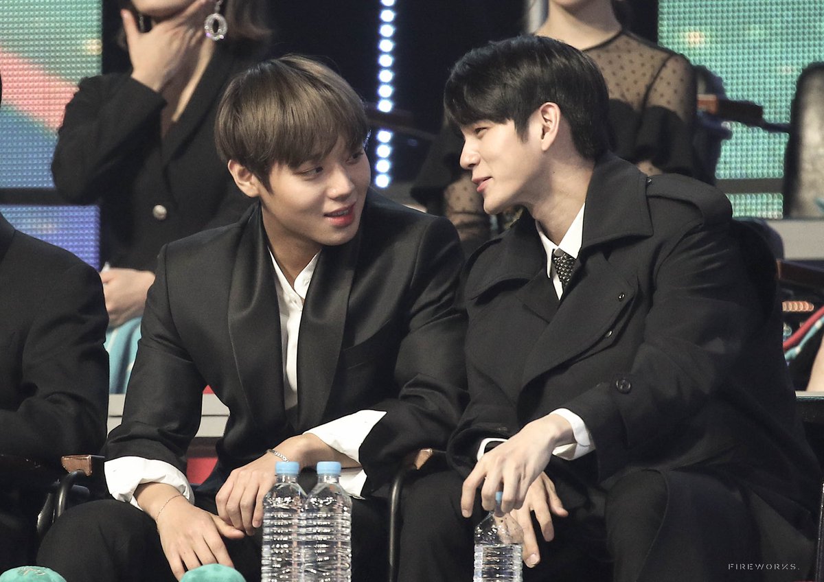 fireworksforHJ's tweet photo. [210401] 
 만우절

💫🐰
#AprilFools
#옹성우 #성우
#OngSeongwu
#박지훈 #지훈
#ParkJihoon https://t.co/b55hnoURm1