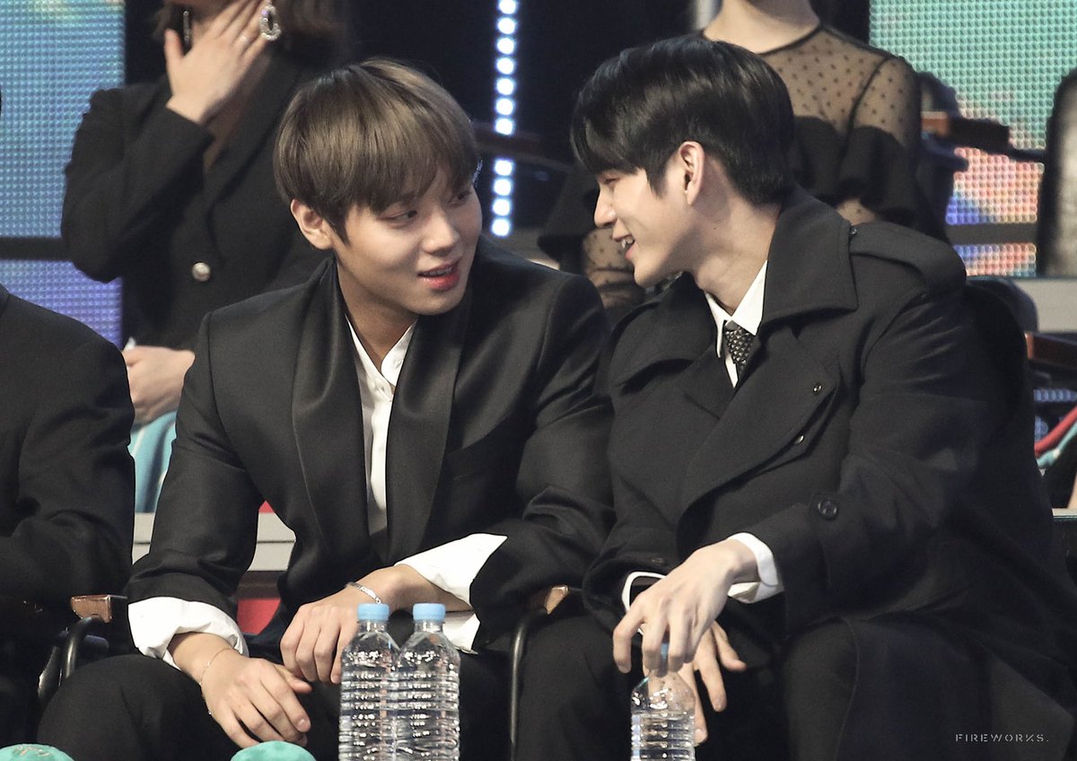fireworksforHJ's tweet photo. [210401] 
 만우절

💫🐰
#AprilFools
#옹성우 #성우
#OngSeongwu
#박지훈 #지훈
#ParkJihoon https://t.co/b55hnoURm1