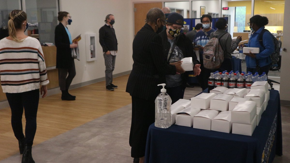 and_utc's tweet image. The first people have arrived to find out more about our new major and minor in Latin American Studies and also about study abroad opportunities.  Stop by Lupton 233 before 1:00 today to get more information and pick up lunch and a t-shirt!