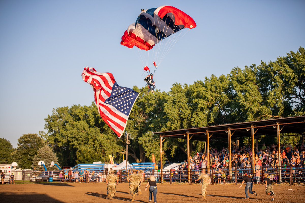 Diving into Week 15 🪂 
Our sales team has been working hard to get the sponsorships we need to make the rodeo possible! 🤩