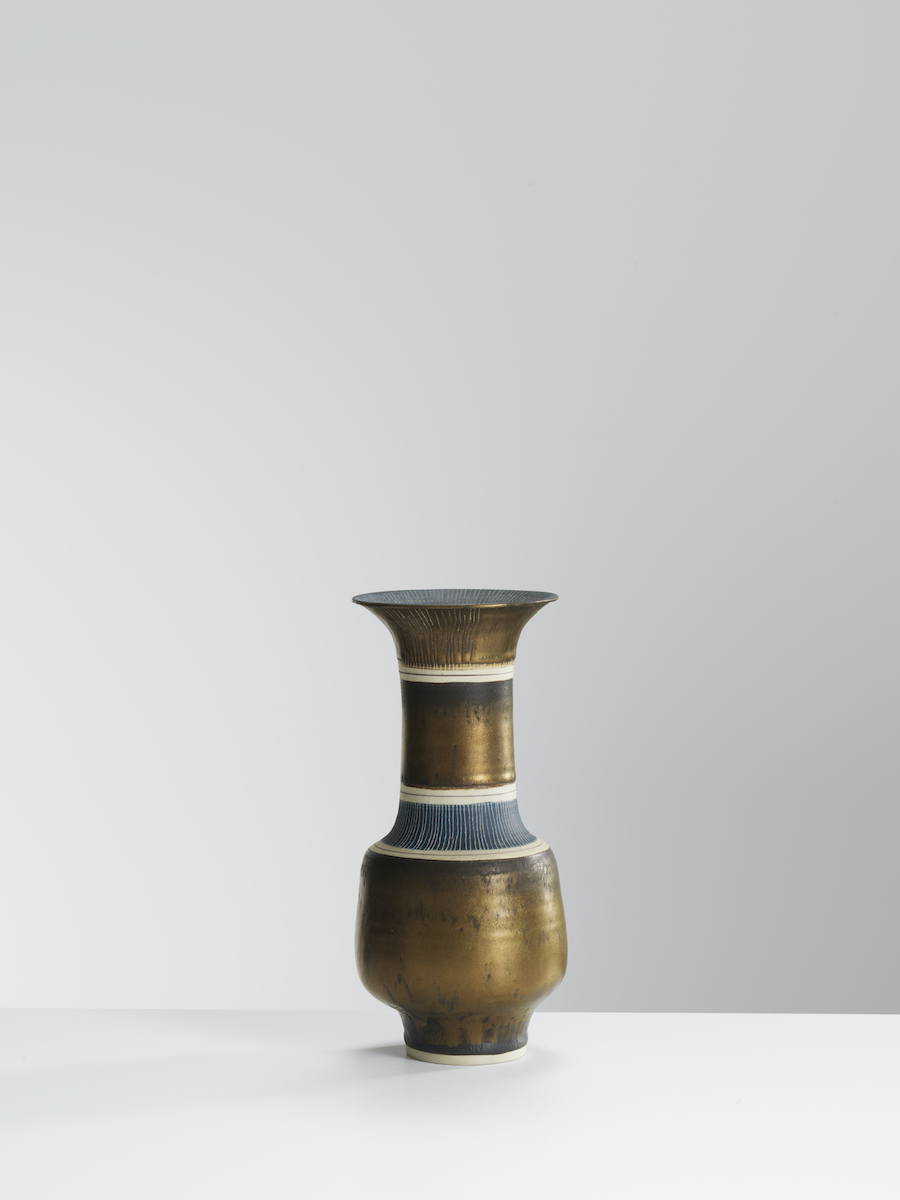 PIONEERING WOMEN / EXTENDED until 1 MAY
.
You can view the exhibition online here: bit.ly/3sRfbxX
.
We are looking forward to reopening the gallery on the 12th of April, further details to follow. 
.
Image: Lucie Rie, Bronze Vase with Sgrafitto (LRO143)
© Michael Harvey