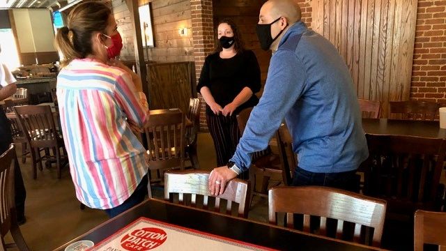 GRACEGrapevine's tweet photo. We want to thank our friends at @cottonpatchcafe in Grapevine for their unbelievably generous donation. This money goes straight back into the community! THANK YOU!
#GRACE #GRACEgrapevine #CottonPatchCafe #Donation #Thanks https://t.co/ehZEvle0Oq