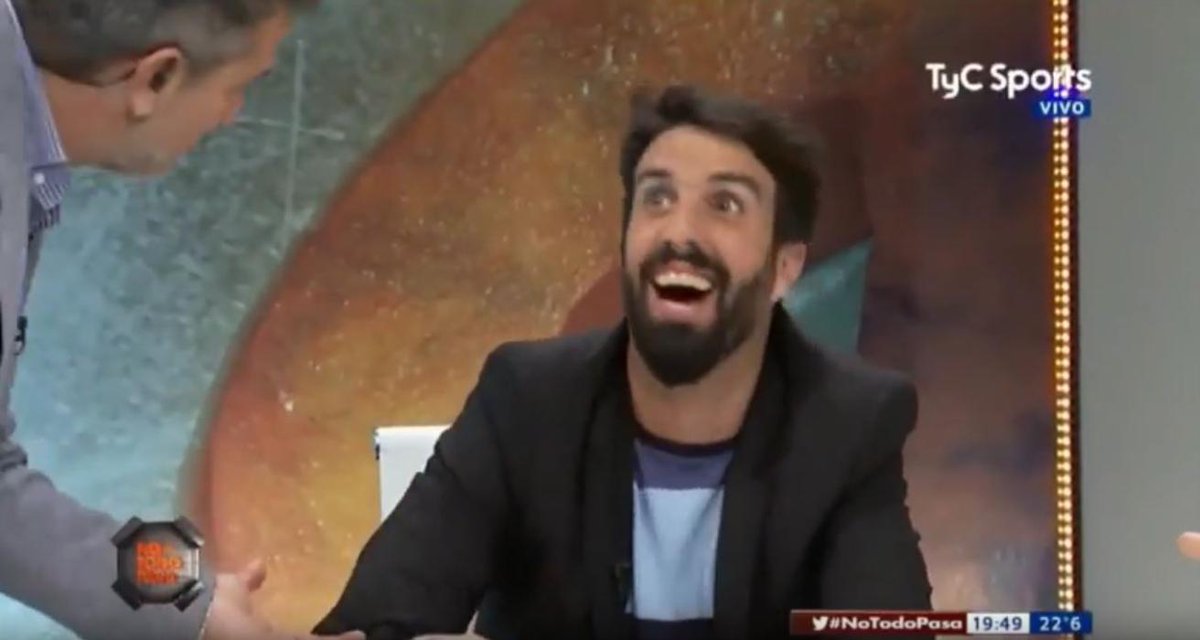_onerolita's tweet photo. Cuando se te escapa la parte ilegal de la anécdota https://t.co/UTjXj6Z6Zy