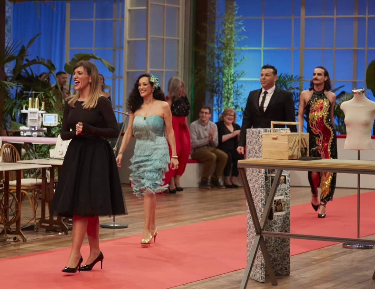 javiermdlc4's tweet photo. Así vivimos los ex aprendices el duelo final de la 4 edición de @MaestrosCostura. Una gran alegría volver a juntarnos todos y apoyar  a nuestros dos finalistas. 🧵❤🥂 https://t.co/gm9EdHbatY