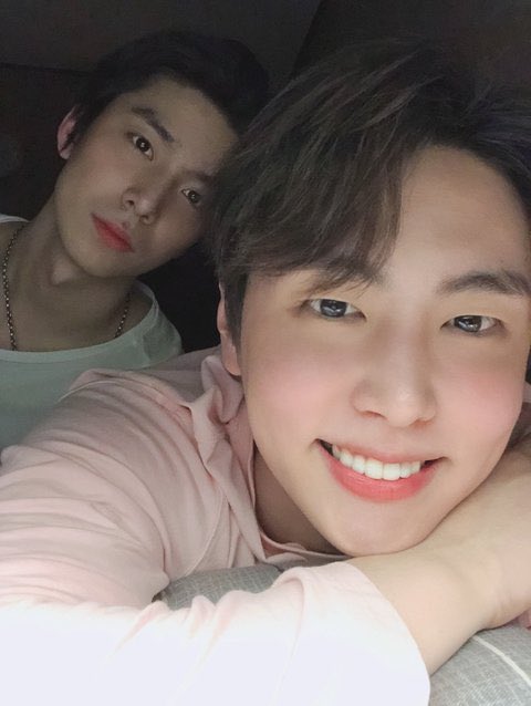 Timetojaeyoon's tweet photo. 200401 공식카페

#SF9 #재윤 #jaeyoon #ジェユン https://t.co/KlephBA3t8