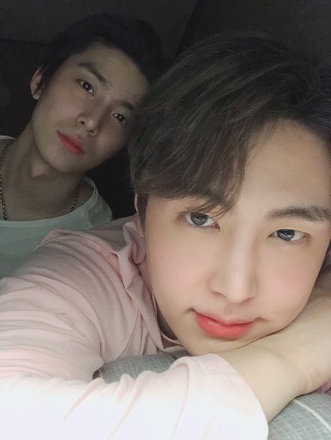 Timetojaeyoon's tweet photo. 200401 공식카페

#SF9 #재윤 #jaeyoon #ジェユン https://t.co/KlephBA3t8