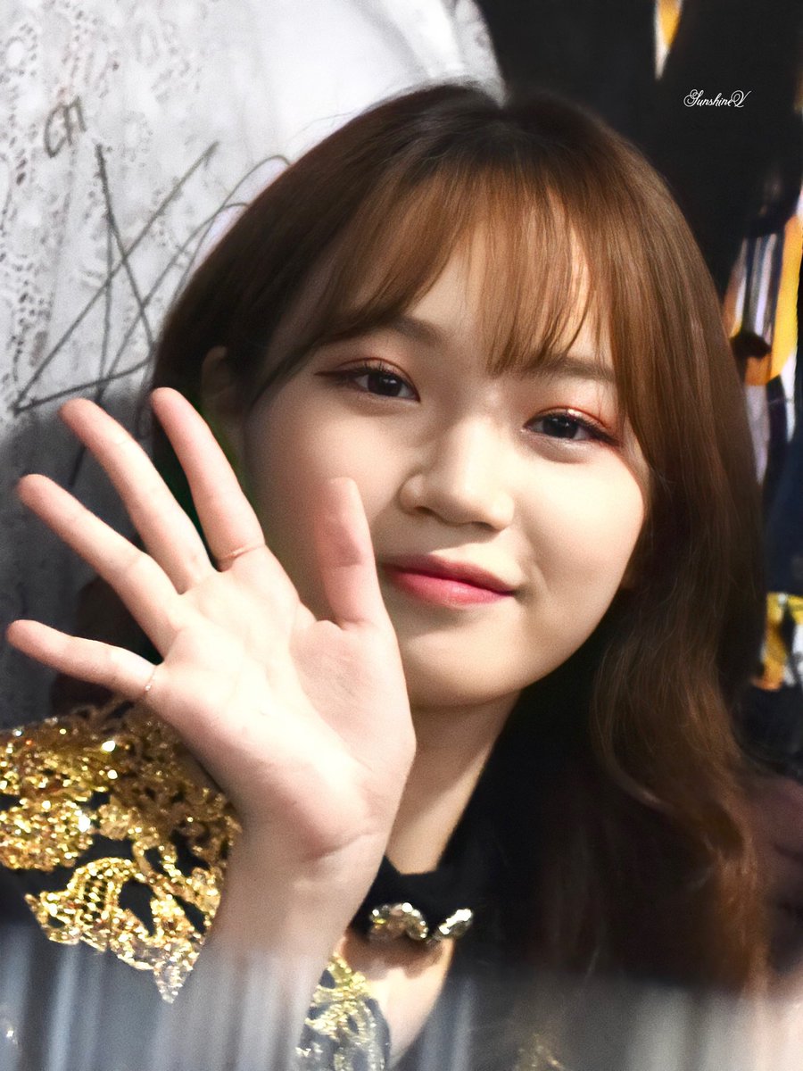 _sunshineV's tweet photo. 190926 시부야 

#채원 #CHAEWON #チェウォン  #IZONE #아이즈원 #アイズワン 
@official_izone https://t.co/wRtiua0gfT