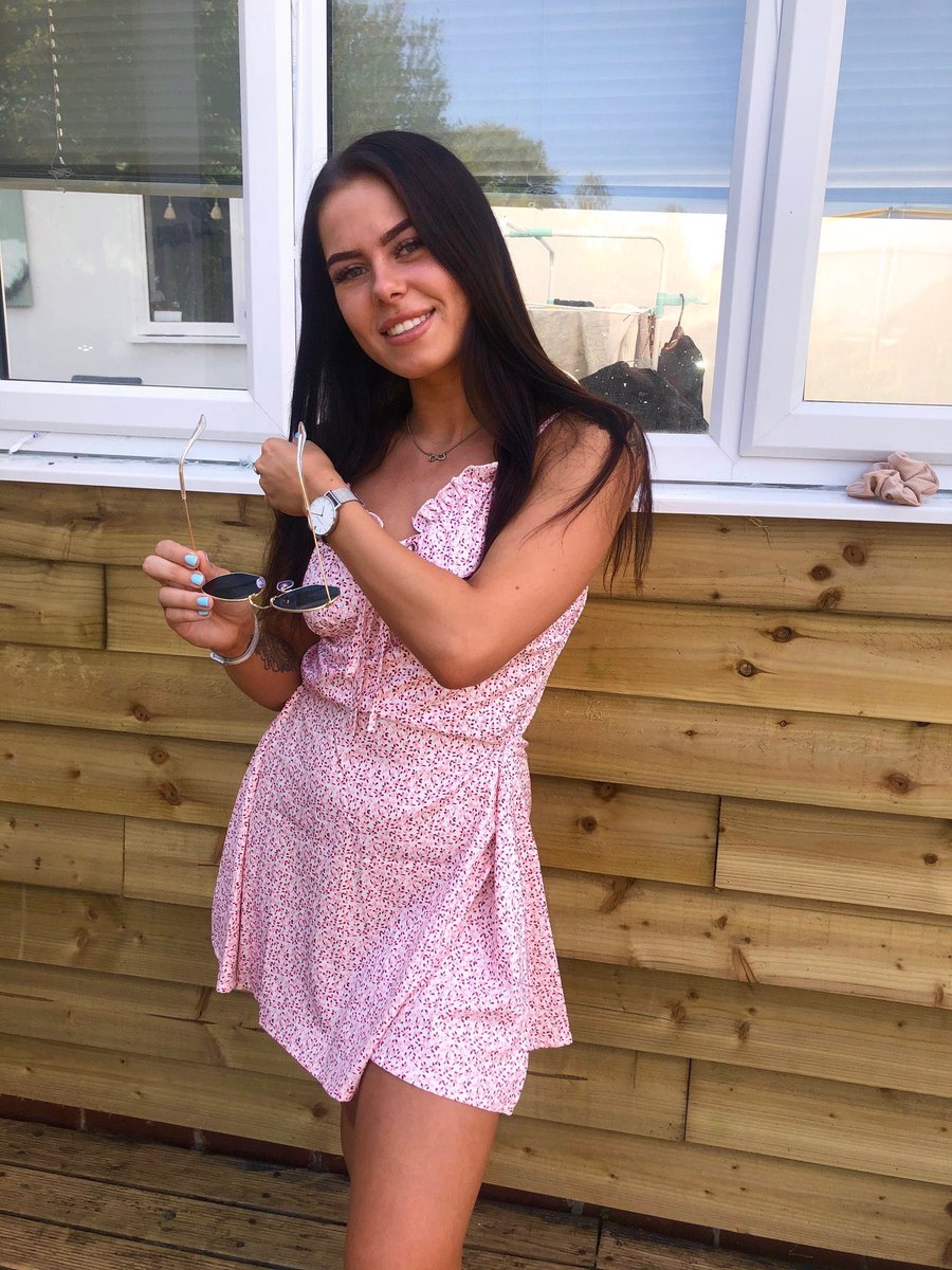 7CollectionUK's tweet photo. Fill your Summer Wardrobe without breaking your bank🌞 Shop All These Looks &amp; More at https://t.co/VGJdjgyE9z 🤍🛍 https://t.co/oBlKPhdy9p