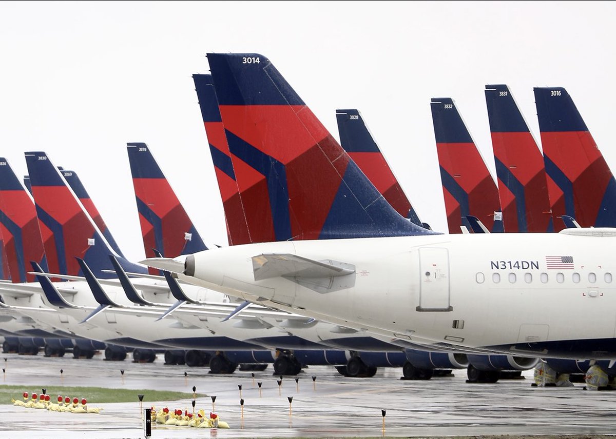 fly_formula's tweet photo. Adiós asientos del medio vacíos.  Delta venderá el avión completo a partir del 1 de mayo. https://t.co/hz9lXZxpJG