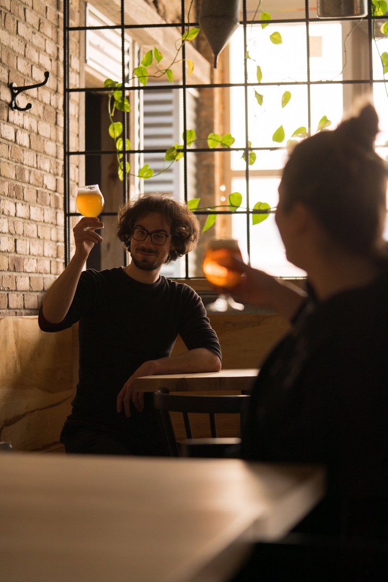 N E W S
Today we are opening our taproom doors for sit-down beers.
However, as you can probably guess, there are a few new additional rules we have to abide by in order to serve you legally: