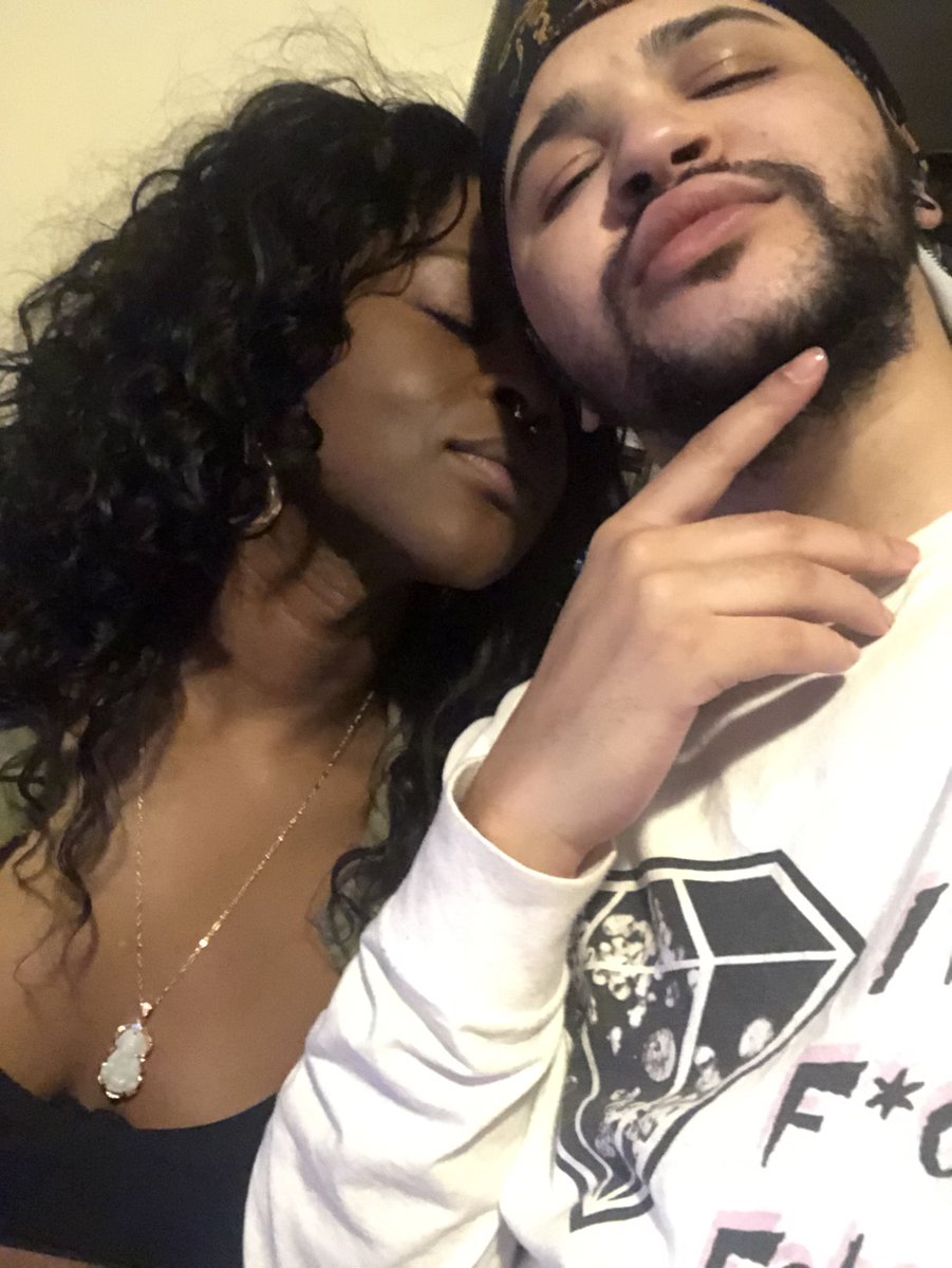 Okay you see us... now drop a coin so I can treat me &amp; my baby to something nice. Especially if we “inspire” you or ever taught you something. We not just looking. We pouring into folks for #TDOV 

Cashapp: $dmclowe
Venmo: @ dmclowe