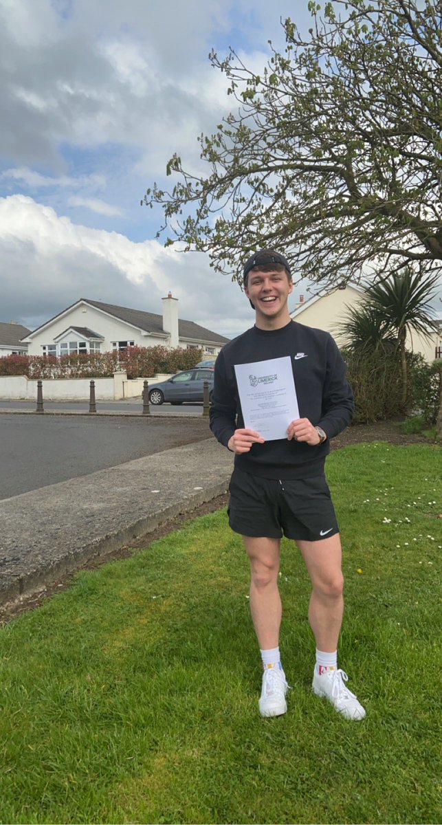 mista_osullivan's tweet photo. Submitted my Final Year Project today. A radio documentary on the experiences of the LGBTQI+ community in the GAA. 

My thanks to @goughd4 @GerMcTavish @dhamill2004 @lilanhedonia @SarahaHennessy for without whom this wouldn’t have been possible 🏳️‍🌈

Education is key to change https://t.co/avK2J8OX6j