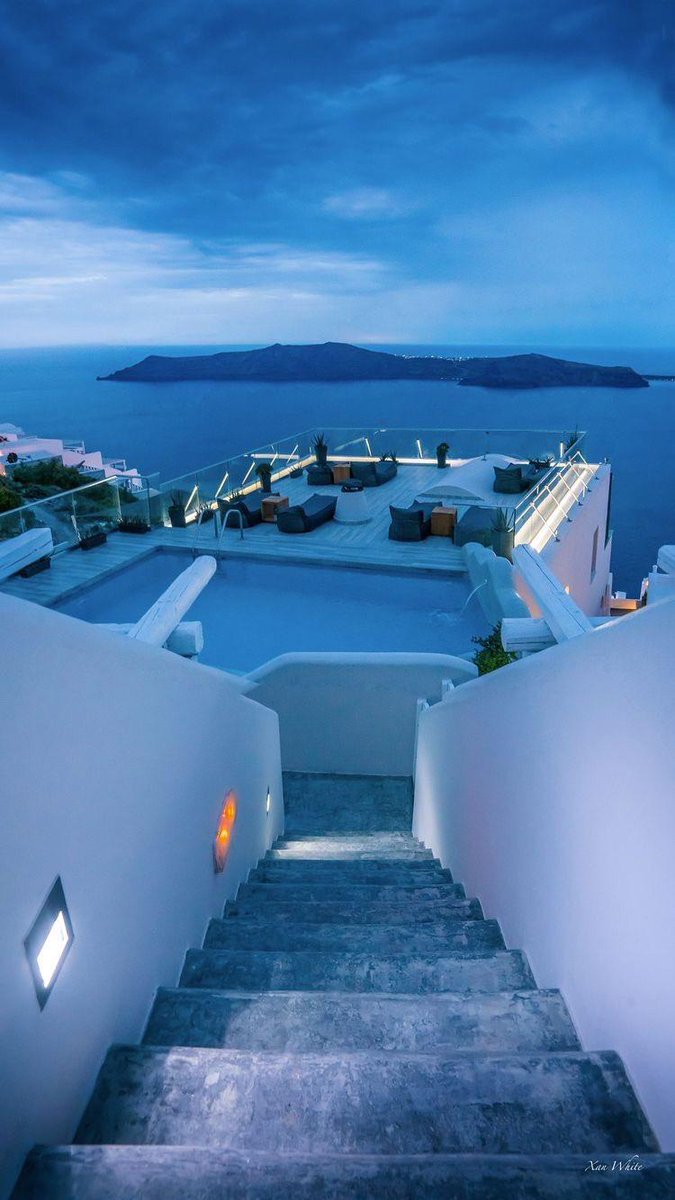 OfficialPLT's tweet photo. Santorini is a dream 😍😍😍 https://t.co/u8amWurJhB