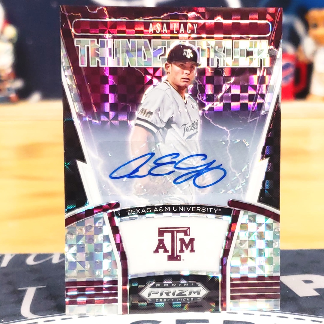 LiveCaseBreak's tweet photo. Sweet Asa Lacy 20 Prizm Draft Picks Thunderstruck auto /17 pulled in last week's Rookie Prospect Baseball breaks! #MLB #AsaLacy #AsaLacyCards #PaniniBaseball #TexasAM #CollectBaseballCards #TheHobby https://t.co/jezA28gs7l