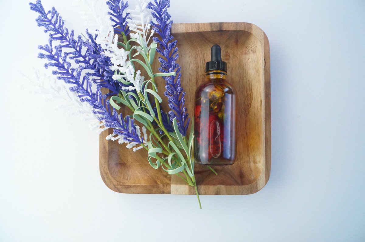 Makinihs's tweet photo. New hair growth and Thickening serum made from all natural ingredients.

“Use code {  MAKINI } for an extra 10% off.

https://t.co/ynWxP5v0RX https://t.co/ktfRD2lR0j