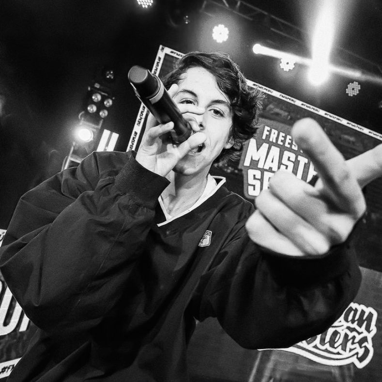 Under Peruano tweet media