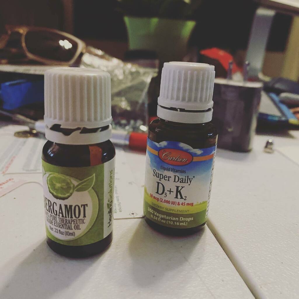 shakabrown's tweet photo. Important PSA. Try to keep separate your liquid vitamins and your essential oils. Not everything that smells good tastes the same. https://t.co/NLrePahJVW https://t.co/ahctVNZVQI