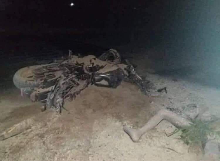 Locals from Gankaw tried to help Kalay township from Military raiding days n nights by blocking road to Kalay. Soldiers from vehicles heading to Kalay murdered 2 people in Gankaw last night. 

UNSC ACT NOW
#Mar31Coup
#WhatsHappeningInMyanmar

<a href="/USEmbassyBurma/">U.S. Embassy Burma</a> <a href="/USEmbassyBurma/">U.S. Embassy Burma</a>