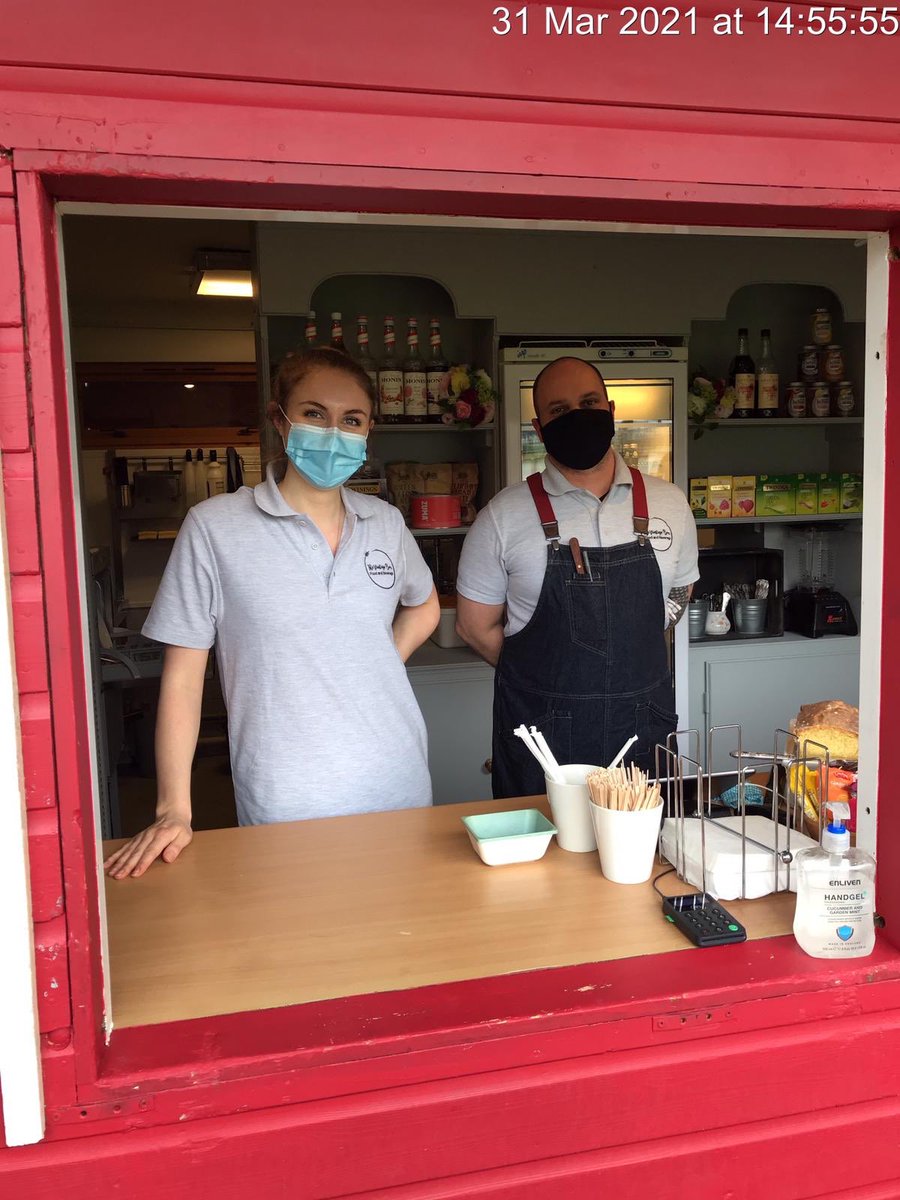 BathnesParks's tweet photo. Ready to greet you safely for a cuppa at Parade Gardens, Bath. On Parade. Bring proof of B&amp;NES residency for free entry to this beautiful park in the heart of Bath 🍰☕️🌸🌞 https://t.co/beisGq7Cdx