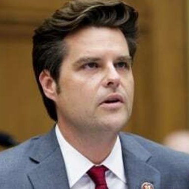 So Colin Jost is for sure playing Rep. Matt Gaetz on #SNL this weekend, right? https://t.co/Xuk5dNJZ3I