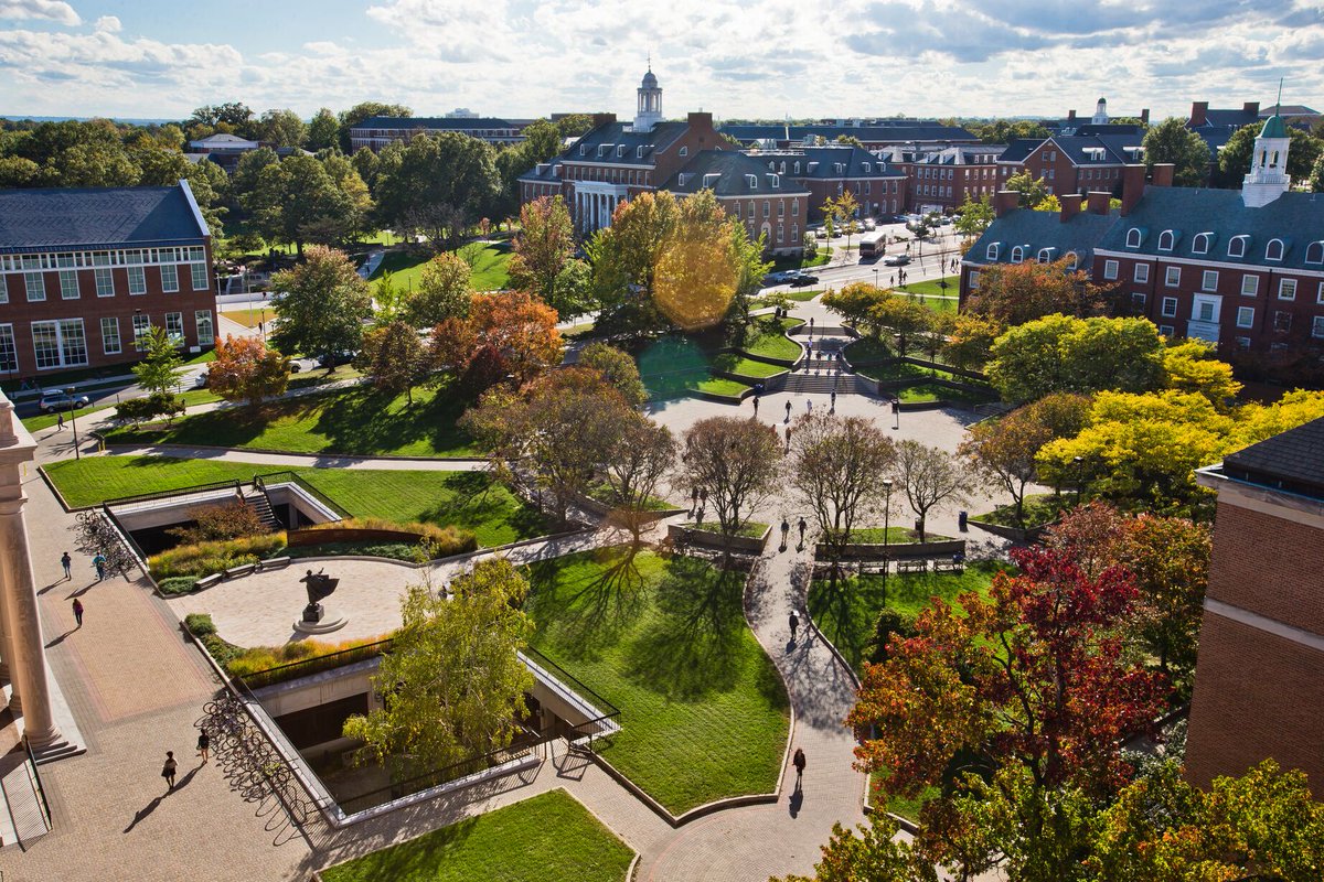 President_Pines's tweet photo. In 2020, #UMD granted staff leave to observe Juneteenth, a day commemorating the end of slavery in the US. To continue this important tradition, @Univ_System_MD Chancellor @JayPerman announced Juneteenth will be designated a holiday across USM institutions https://t.co/GPAiKP3Sg7 https://t.co/UMKyLAWKSp