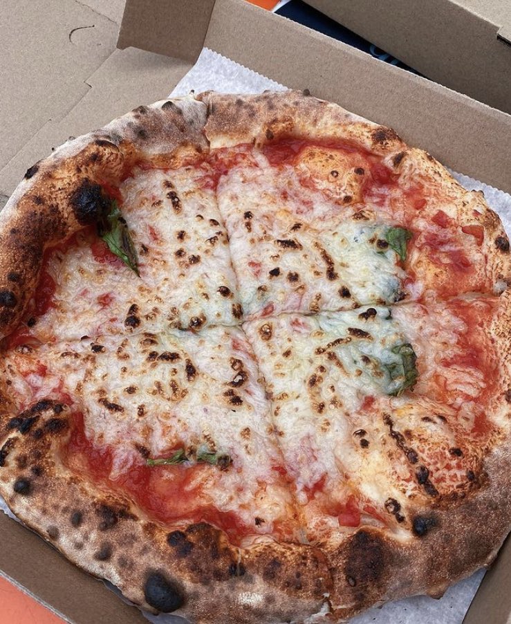 NeaExpress's tweet image. #Vegan options available! (As well as #glutenfree) 😉🤤 #pizza #nyceats #nycpizza #nycfood The BEST Authentic Neapolitan pizzas... found on our eco-friendly food trucks AND in our storefronts! 🏙🚐 ig: @ neaexpress