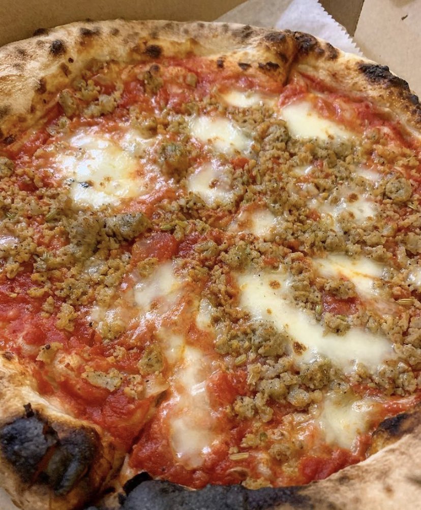 NeaExpress's tweet image. #Vegan options available! (As well as #glutenfree) 😉🤤 #pizza #nyceats #nycpizza #nycfood The BEST Authentic Neapolitan pizzas... found on our eco-friendly food trucks AND in our storefronts! 🏙🚐 ig: @ neaexpress