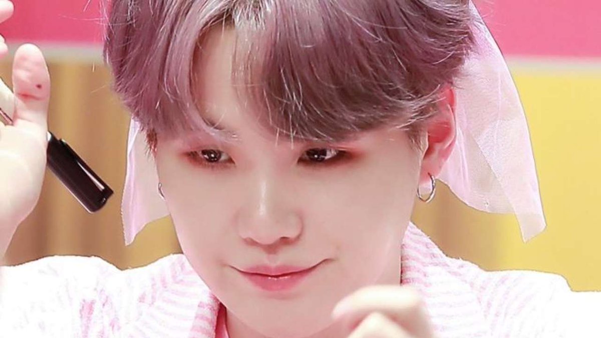 A YOONGI THREAD TO CELEBRATE THE END OF MINMARCH :) (A few featuring the other members!) THIS THREAD IS KINDA LONG