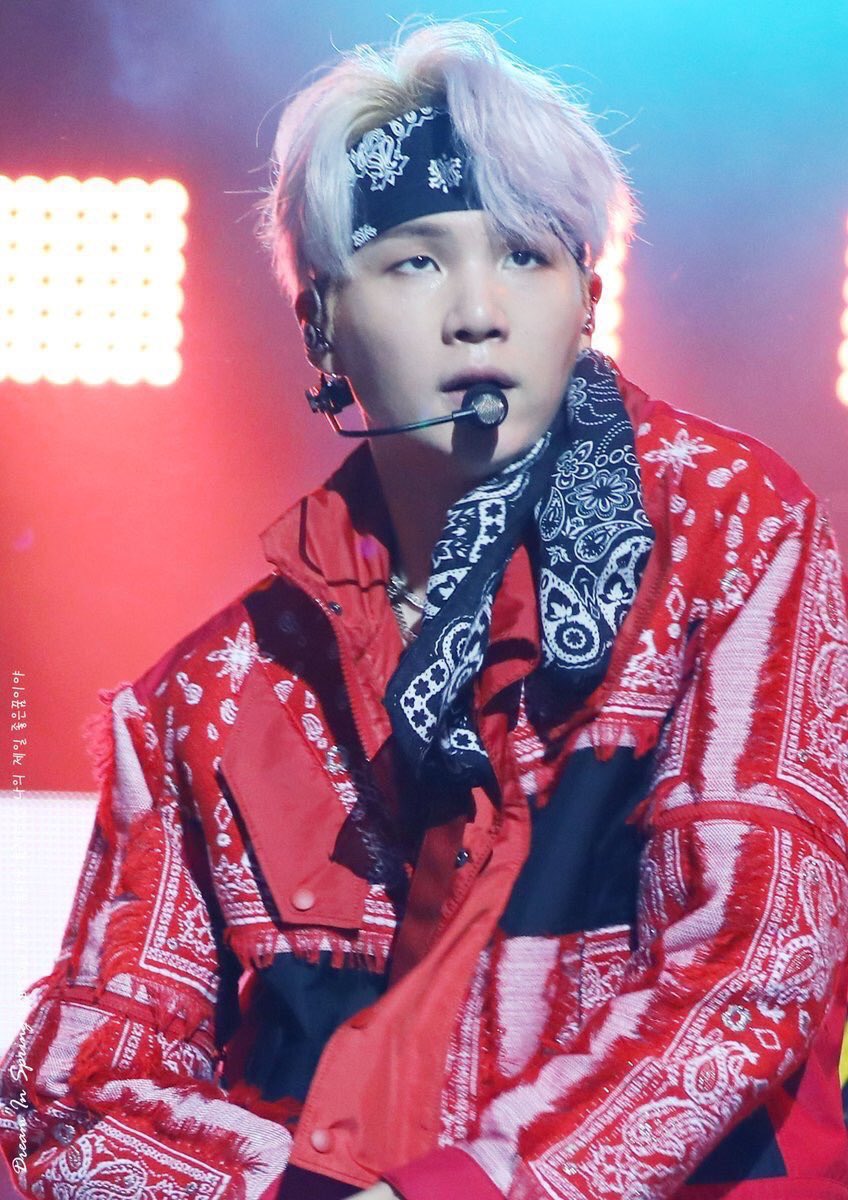  Yoongi in headbands >>>>>