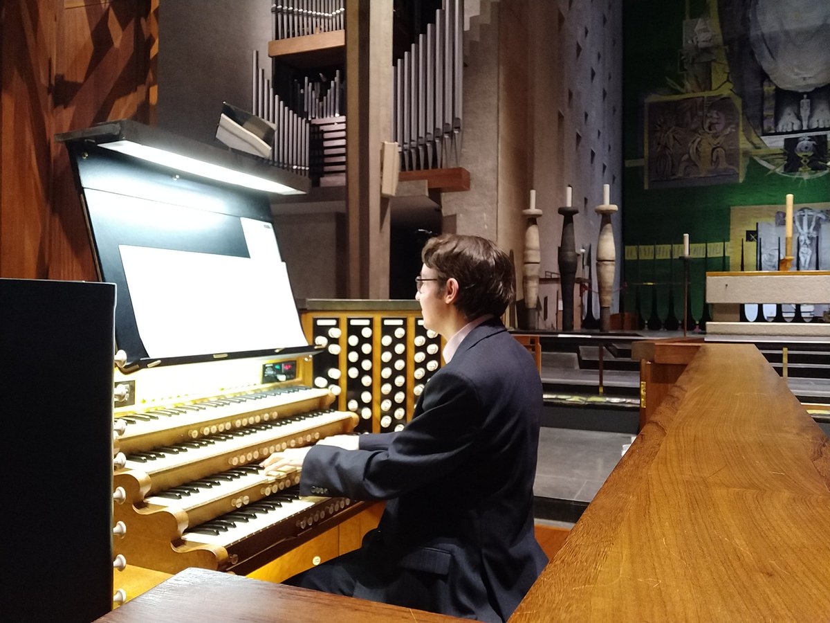 HarveyStans1's tweet photo. A glorious afternoon preparing for forthcoming services @CovCathedral
@CofE_Cov @CoventryCanon
#ruins #organmusic #sunnyday #wednesdayinholyweek https://t.co/nucrnAgZQp