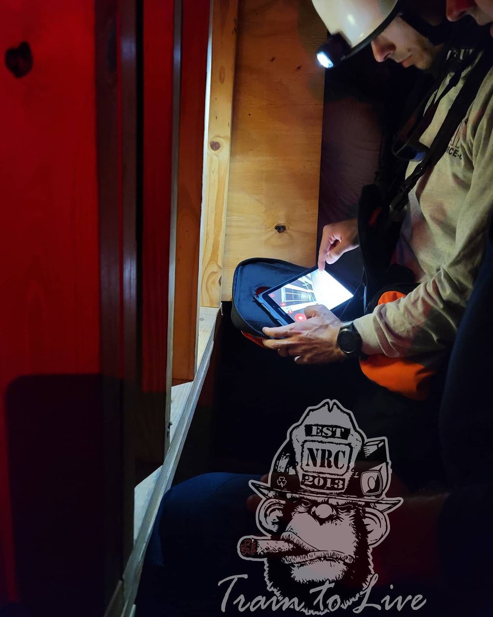 AgilityTechCorp's tweet photo. More Technical Search training with Florida US&amp;R Task Force 6 and @National_Rescue.

#FL360 #FirstLook360 #searchcamera #searchandrescuecamera #technicalsearch #searchspecialist #specialops #firedepartment #firerescue #rescue #trt #usar #firemen #fireman #iaff https://t.co/l5dn88ln5e