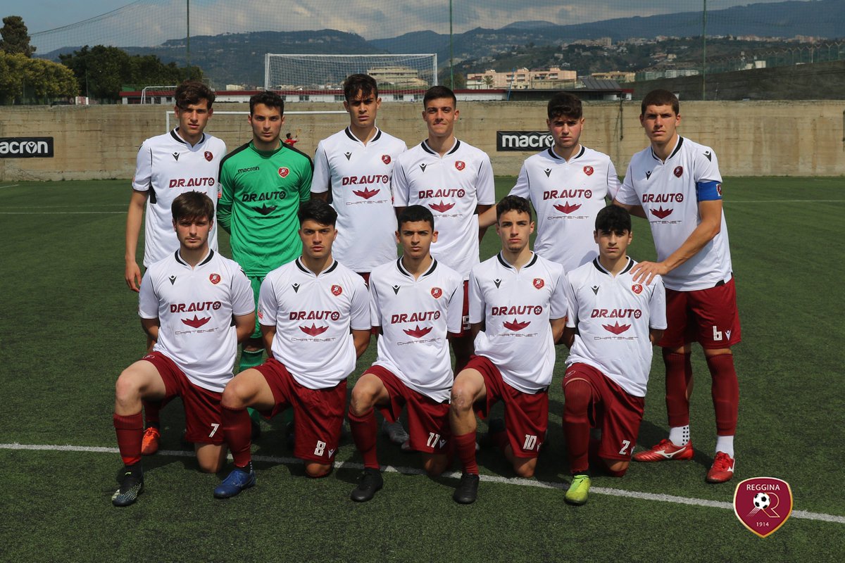 Reggina_1914's tweet photo. ⚽️ | #Primavera2 

😞 Non basta la perla su punizione di #Bezzon, passa il SSC Napoli

📷 Lillo D'Ascola

👉🏻 Il tabellino della gara: https://t.co/azQCQnxn2K https://t.co/VHC5q6Wr0E